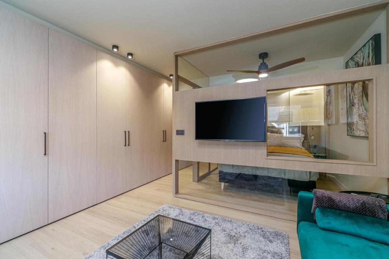Suite De Lujo Puerta Del Sol+Parking Vigo Exterior foto